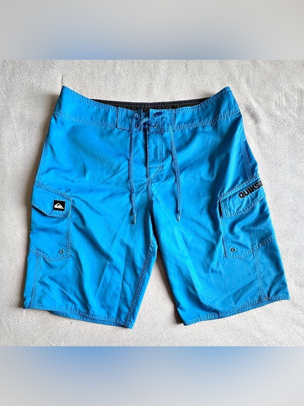 Quiksilver Board Shorts in Blue Size 32